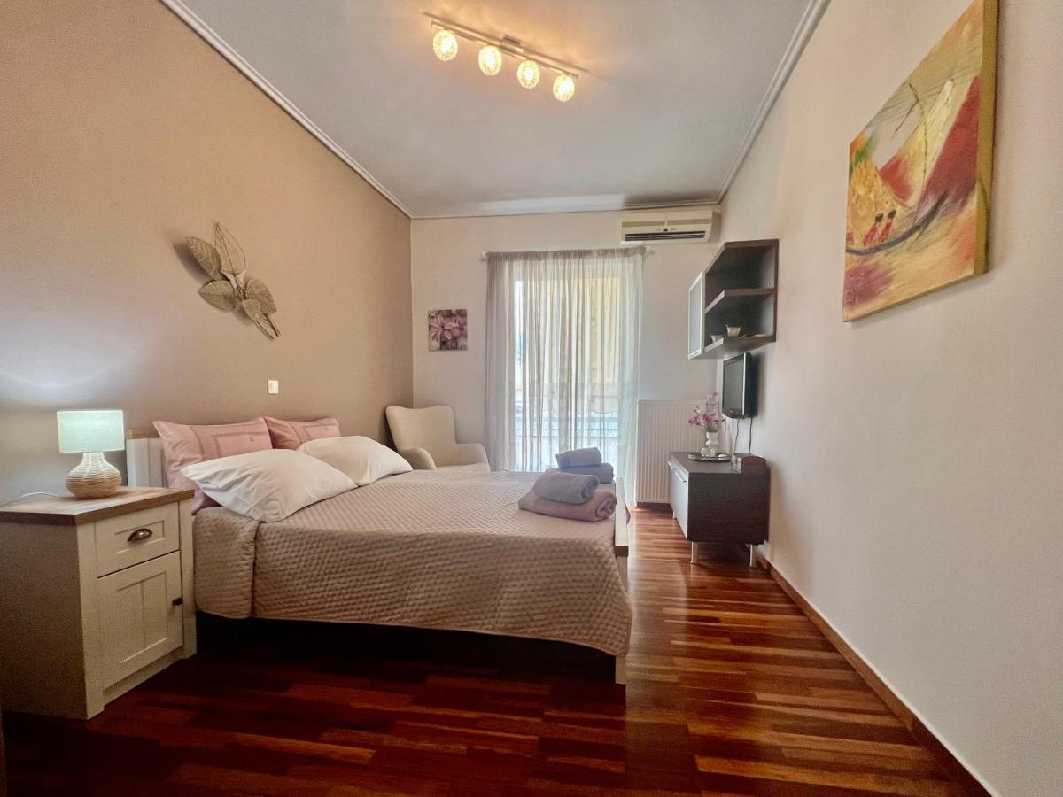 Elegant Downtown Retreat Διαμέρισμα Καλαμάτα Εξωτερικό φωτογραφία