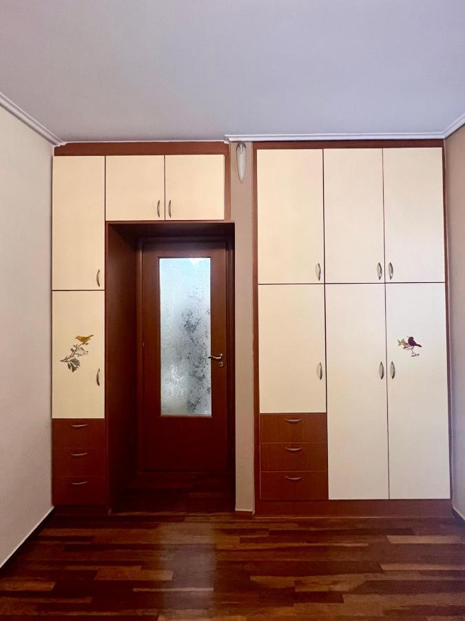 Elegant Downtown Retreat Διαμέρισμα Καλαμάτα Εξωτερικό φωτογραφία