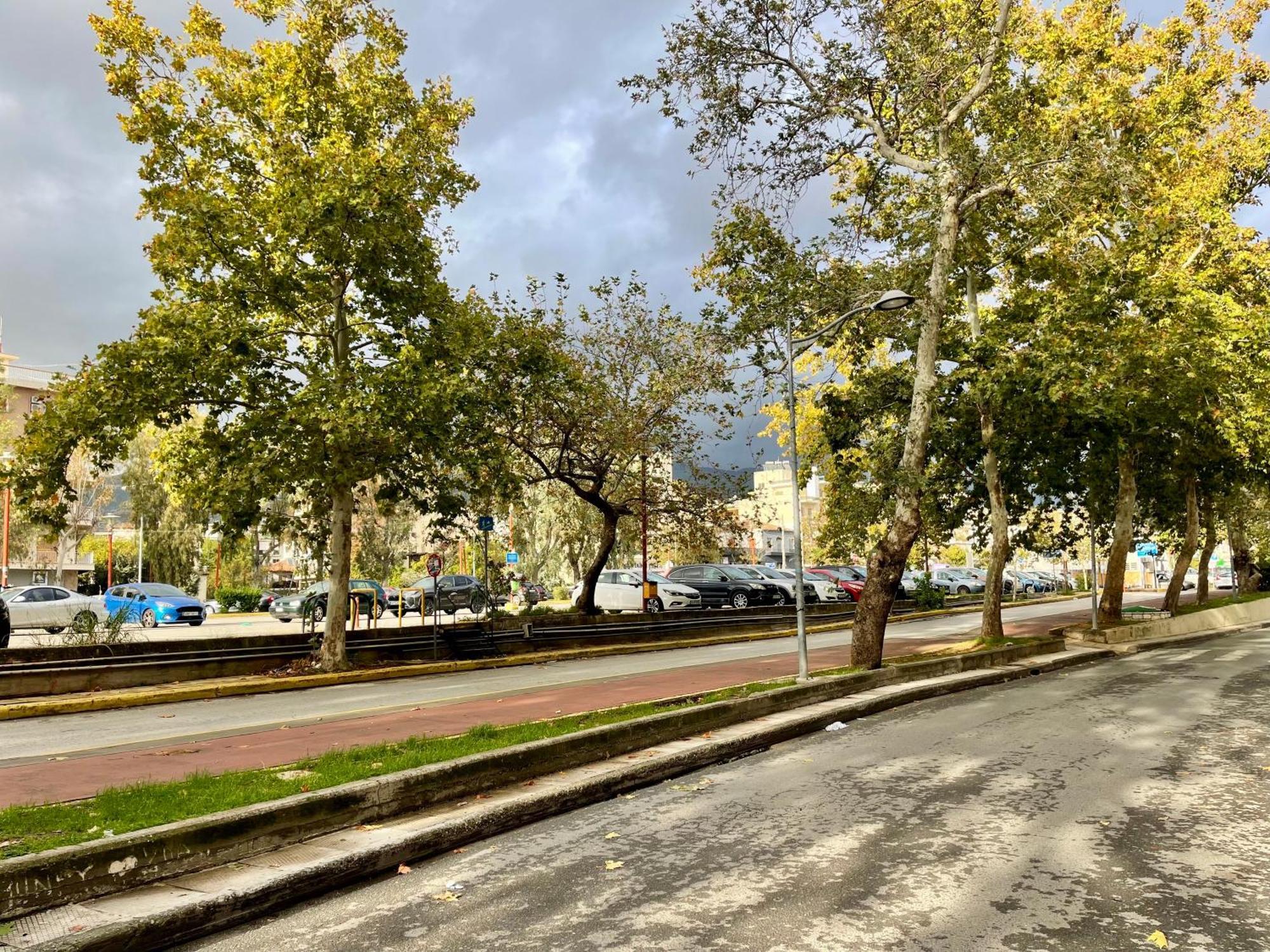 Elegant Downtown Retreat Διαμέρισμα Καλαμάτα Εξωτερικό φωτογραφία